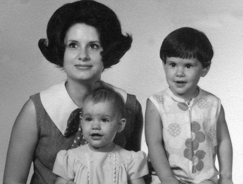 1969_06_DebShanSharla Debbie Lemke Stanley, Sharla (front) and Shannon